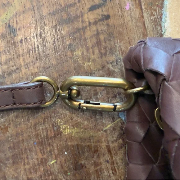 NWT Madewell Chocolate Raisin Weave The Puff Crossbody Bag - Picture 6 of 8